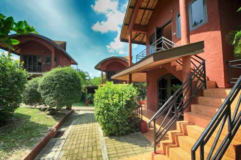 Wazzah Resort Bungalows