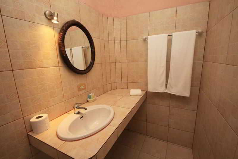 Wazzah Resort Bungalows 2