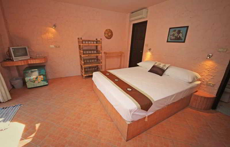 Wazzah Resort Bungalows 6