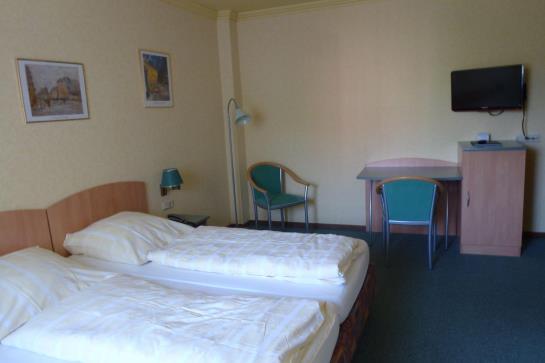 Hotel zur Friedenseiche 8