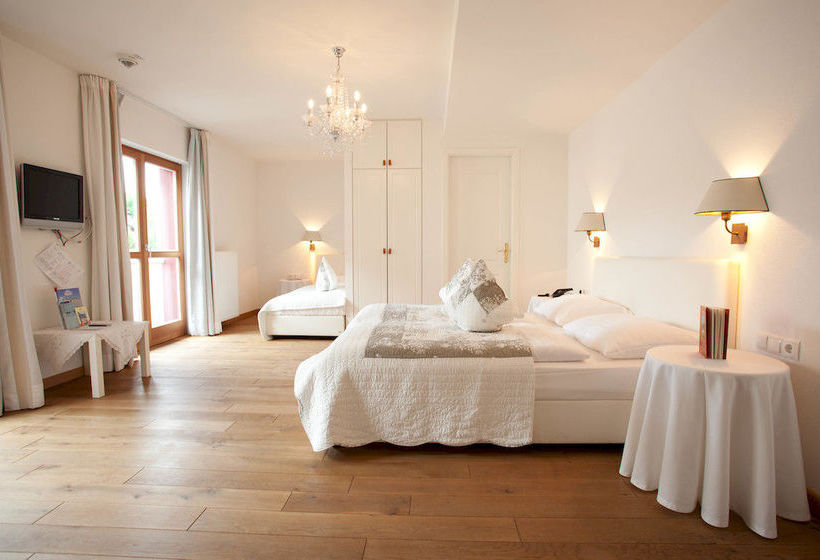 BernhardŽs Hotel & Restaurant 4