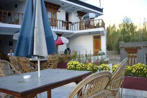 Hotel Holiday Ladakh 12