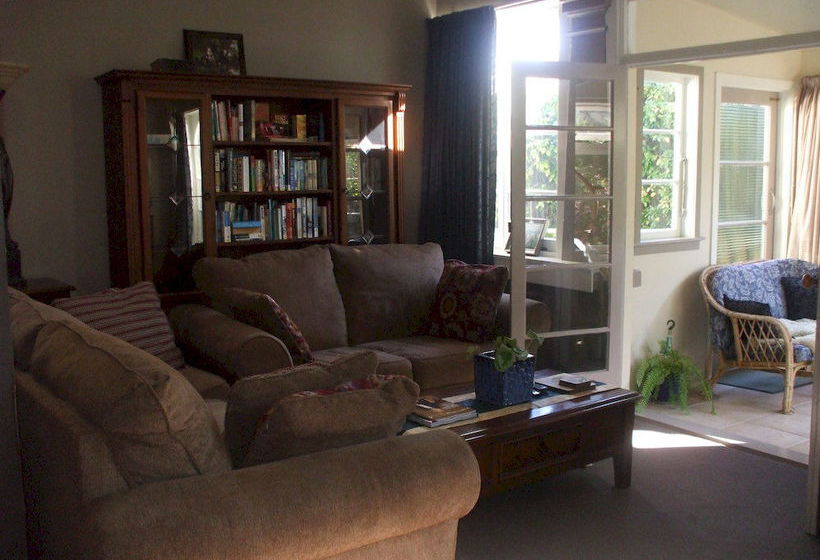 Elizabeth Court Bed & Breakfast Timaru