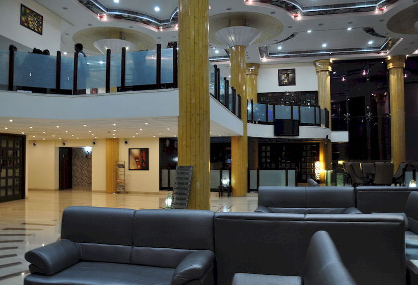 Hotel The Solitaire 3