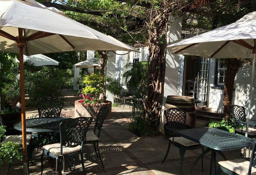 Pensión Albourne Guest House 16