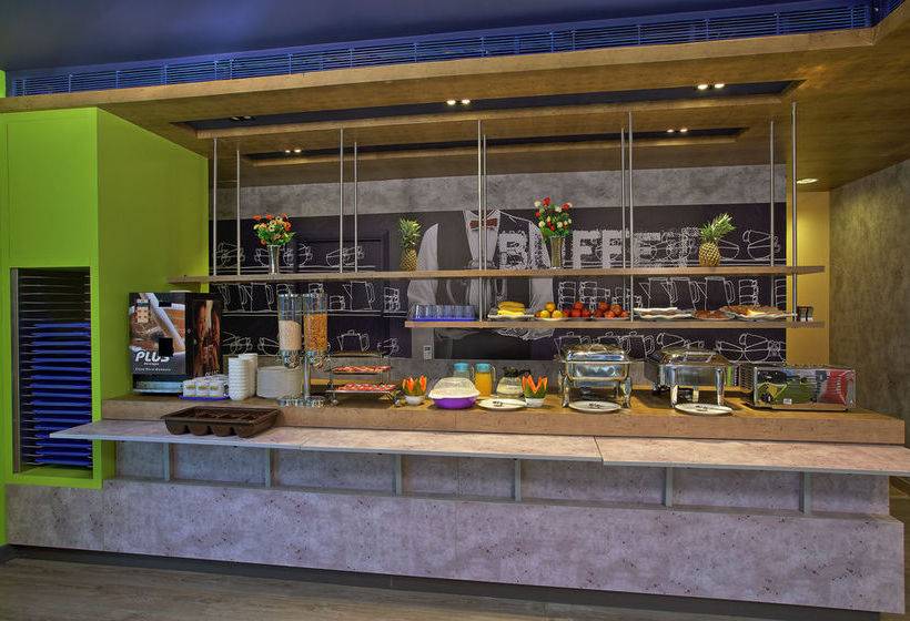 Hotel Holiday Inn Express Pune Pimpri Pimpri-Chinchwad