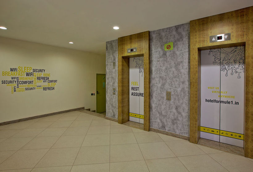 Hotel Holiday Inn Express Pune Pimpri 14