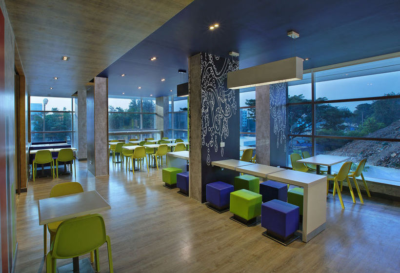 Hotel Holiday Inn Express Pune Pimpri 9