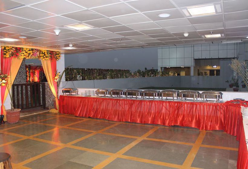 Hotel Xenious World Square 10