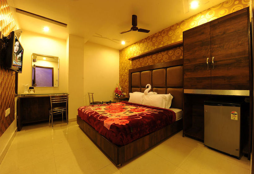 Hotel Pearl Inn & Suites 13