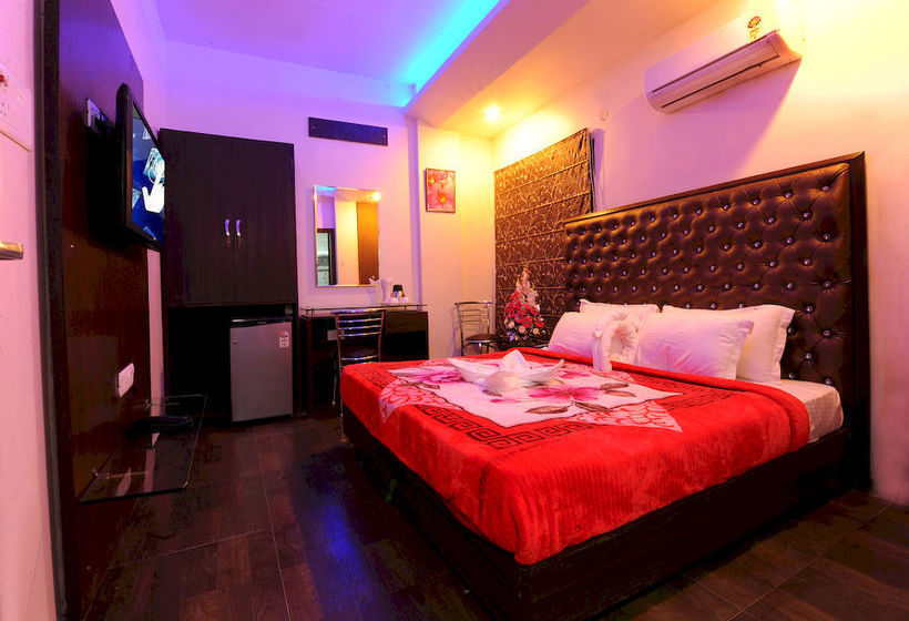 Hotel Pearl Inn & Suites 9