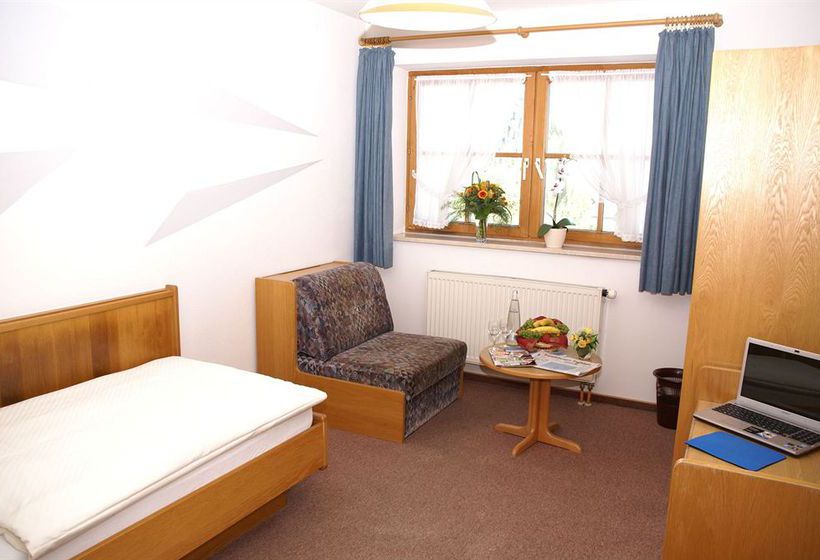 Hotel Wiedmann Gasthaus 12