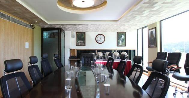 Hotel Tigers Roare 4