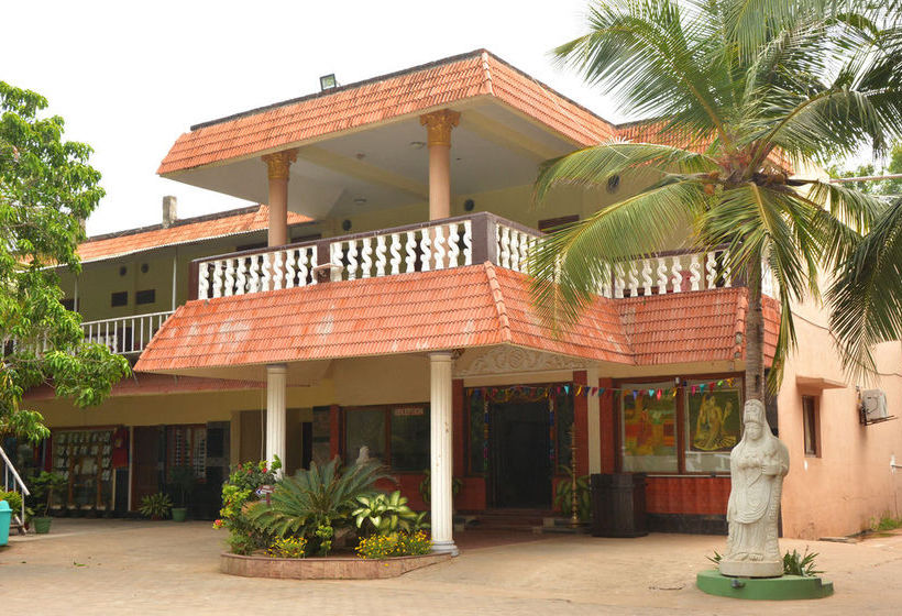 Hotel Sea Breeze Beach Resort 4