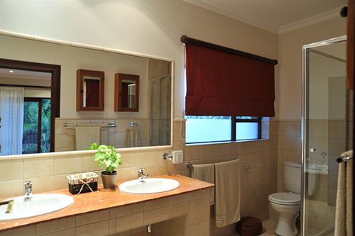 Pension Claires Of Sandton 19