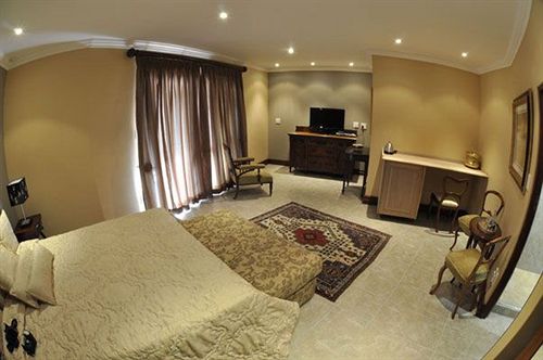 Pension Sandton Boutique Hotel - 28a On Oxford 10