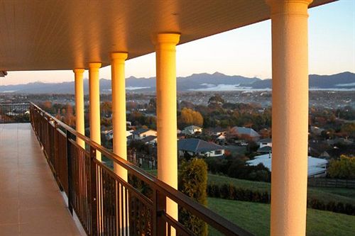 Bed and Breakfast Angel Luxury Lodge 2