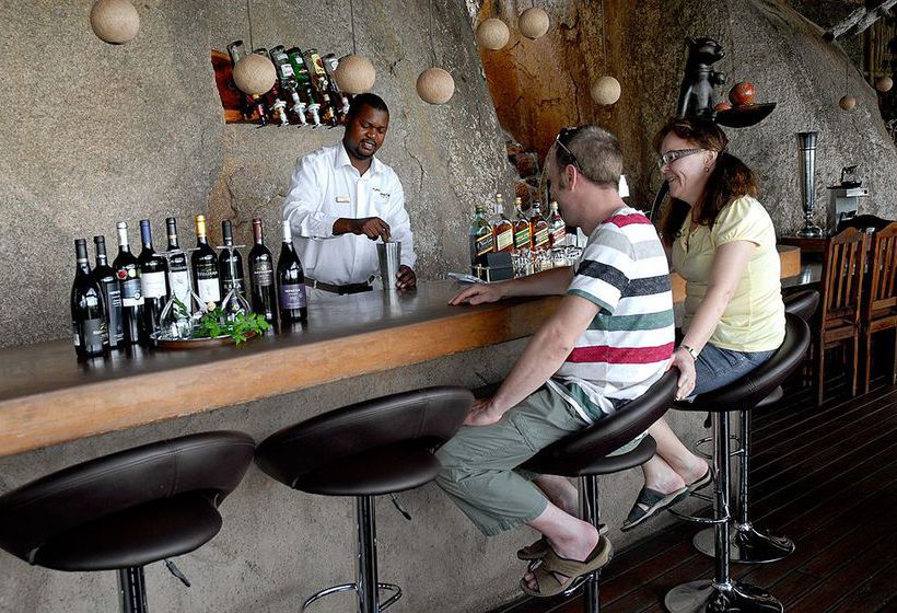 Hotel Manyatta Rock Camp 10