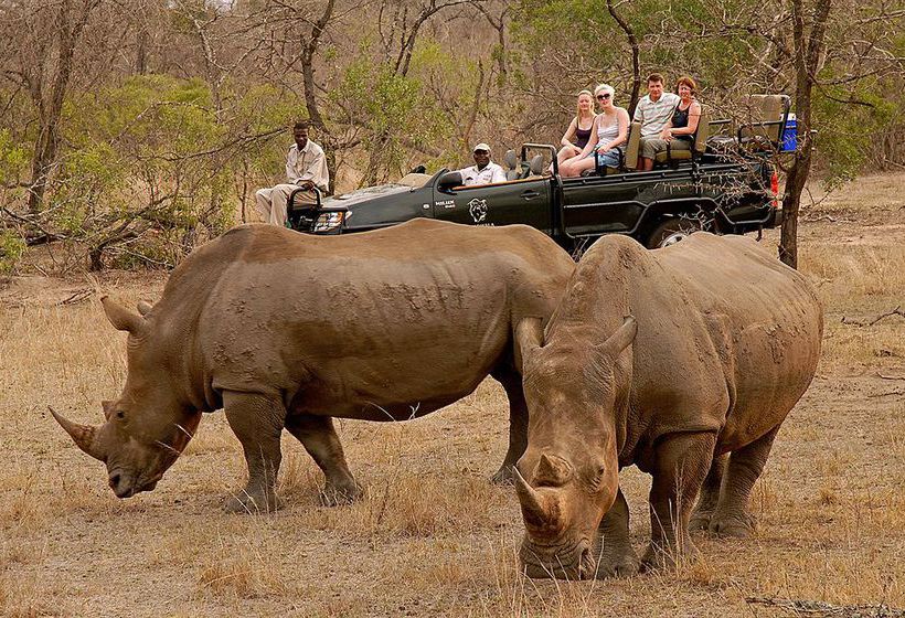 Hotel Manyatta Rock Camp 18