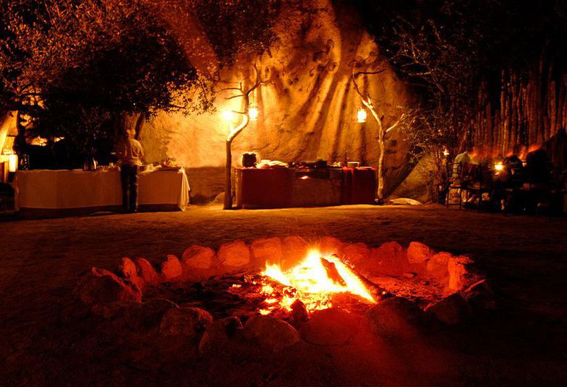 Hotel Manyatta Rock Camp 4