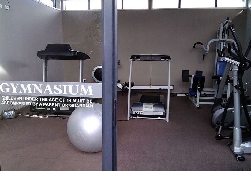 Sovereign Pier On The Waterways 19