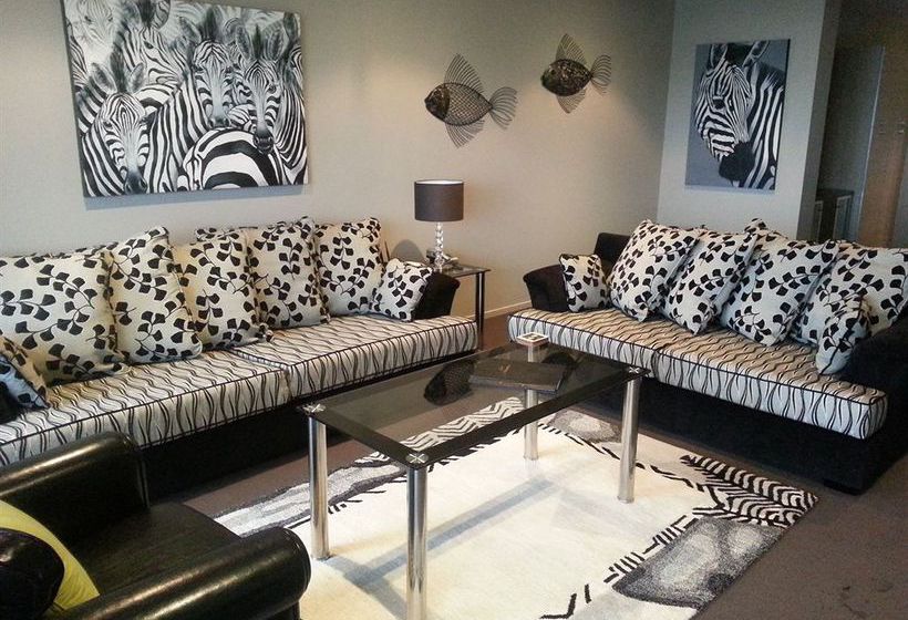 Sovereign Pier On The Waterways 20