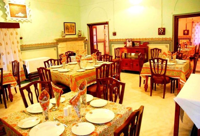 Hotel Bijay Niwas Palace 17