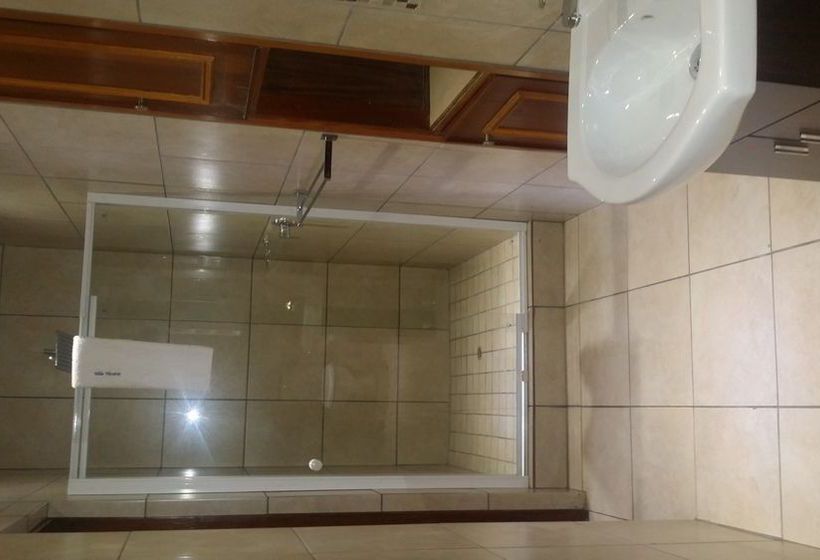 Pension Villa Vittoria Guest House 11