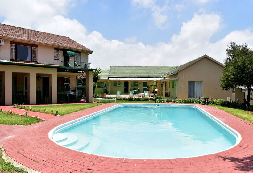 Pension Villa Vittoria Guest House 8