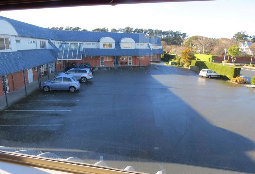 Homestead Villa Motel 11