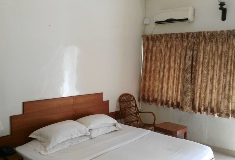 Hotel Swagath Holiday Resort 8