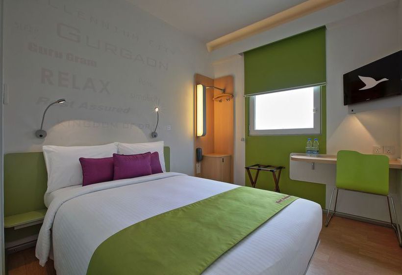 Hotel Holiday Inn Express Gurugram Sector 50 1