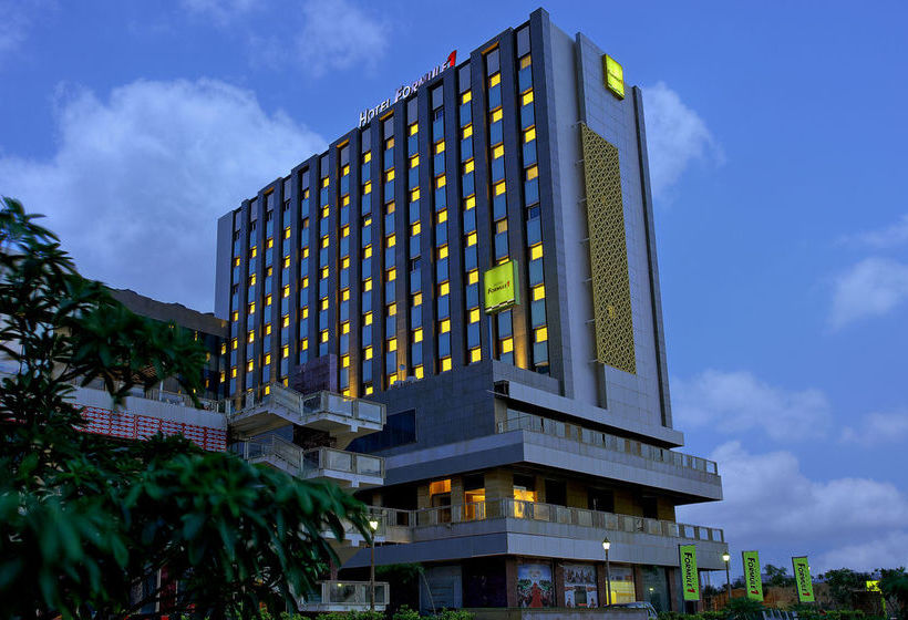Hotel Holiday Inn Express Gurugram Sector 50 16