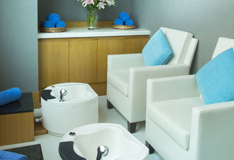 Radisson Blu Hotel Guwahati 17