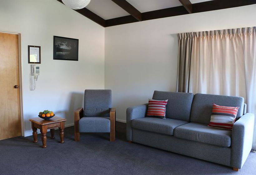 Torlesse Coastal Motel 7