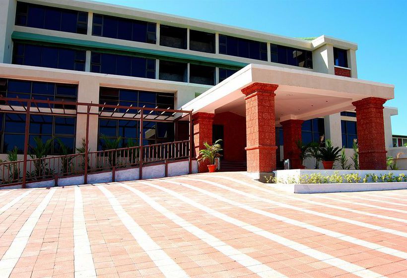 Hotel Greenleaf The Resort & Spa 10