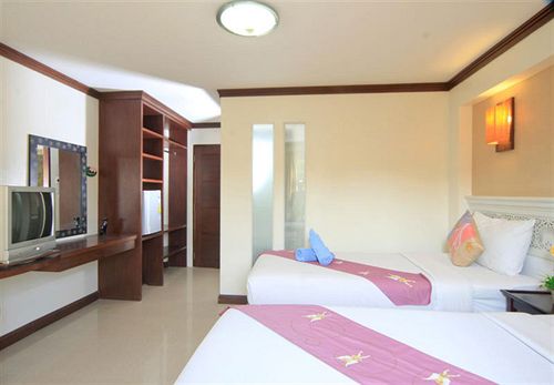 Hotel Nirundorn Resort 11