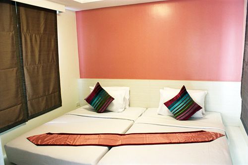 Hotel Nirundorn Resort 8