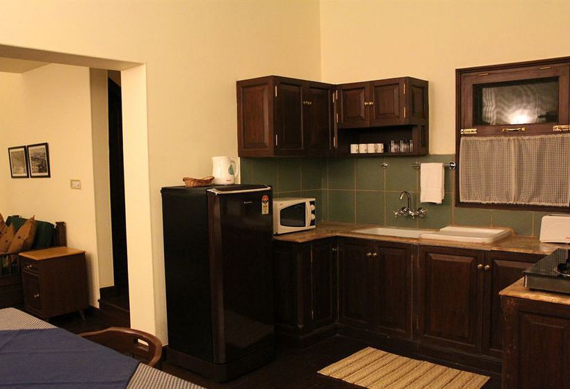 Hotel The Himalayan 8