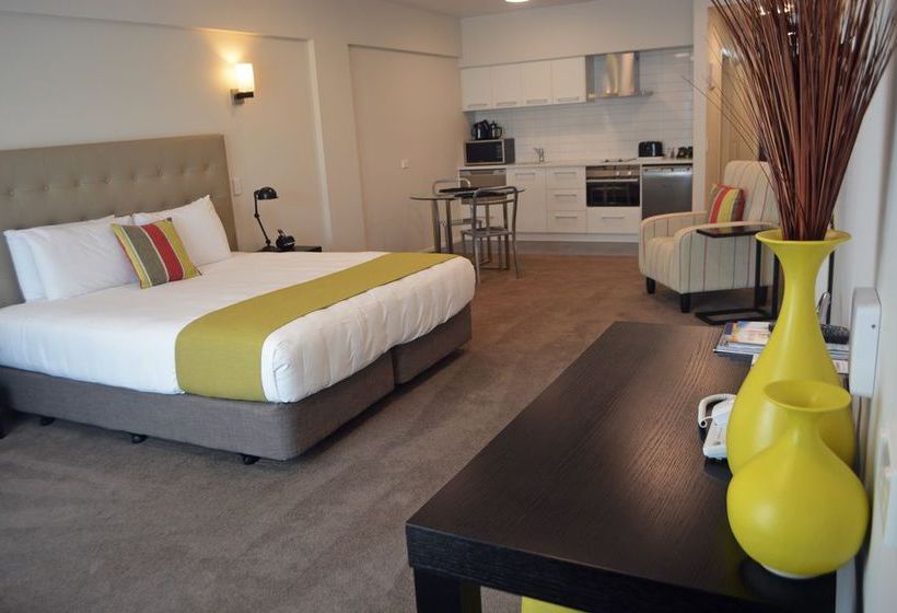 Hotel Clarion Suites Ambassador 1