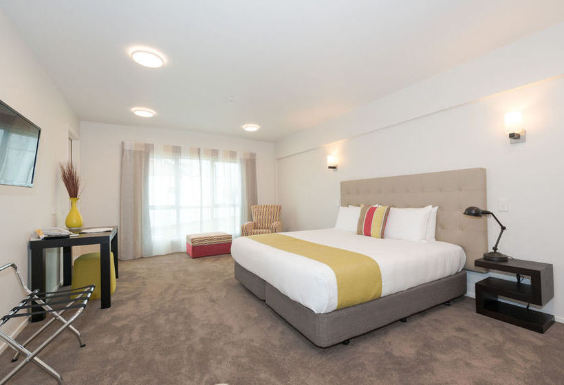 Hotel Clarion Suites Ambassador 18