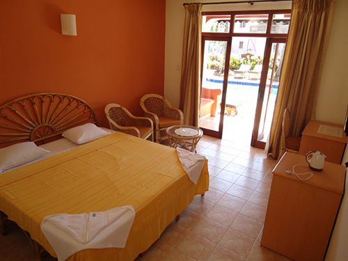 Hotel Kingstork Beach Resort 9