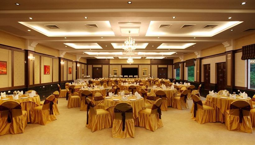 Hotel The Awesome Farms & Resorts 1