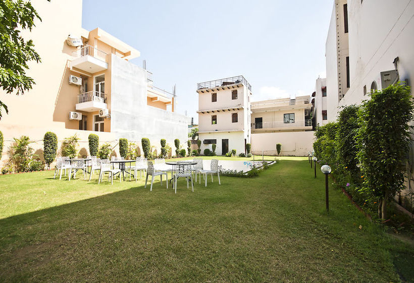 Hotel Oyo Rooms Cyber City II 5