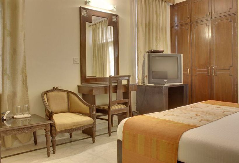 Hotel Oyo Rooms Galleria Market 1