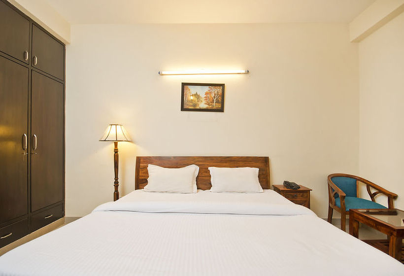 Hotel Oyo Rooms Galleria Market 15
