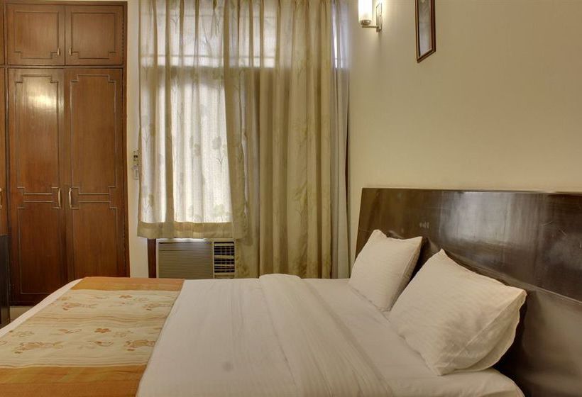 Hotel Oyo Rooms Galleria Market 2