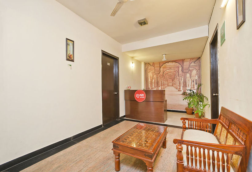 Hotel Oyo Rooms Galleria Market 20