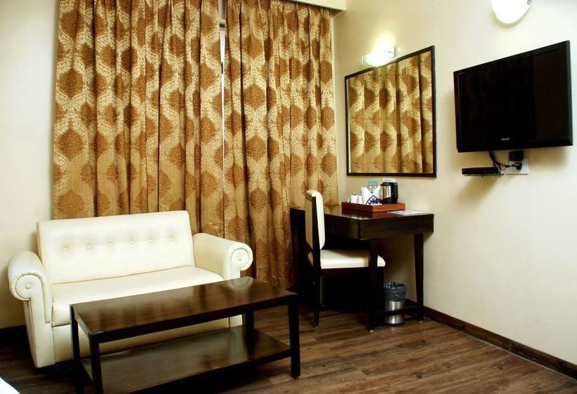 Mango Hotels Nagpur 13