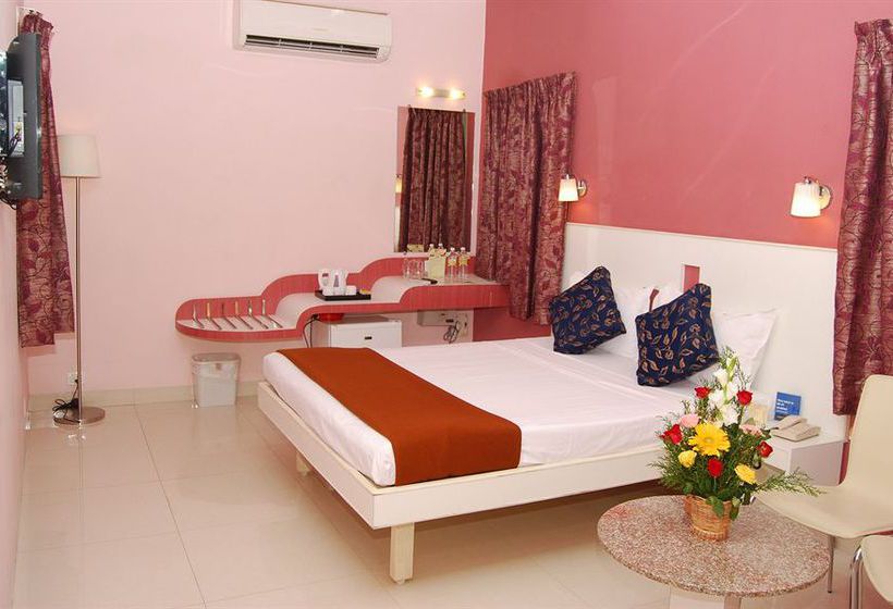 Hotel Pandian Opp Railway Station 1